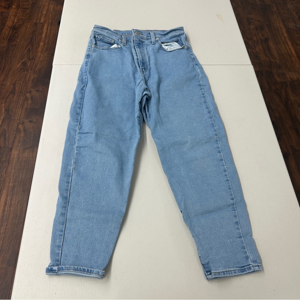 Levi's Light Blue High-Waist Mom Jeans